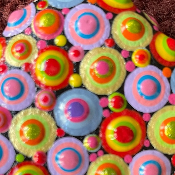 Vibrant Dot Art hand painted smooth river stones - set of 2 - Picture 8 of 8